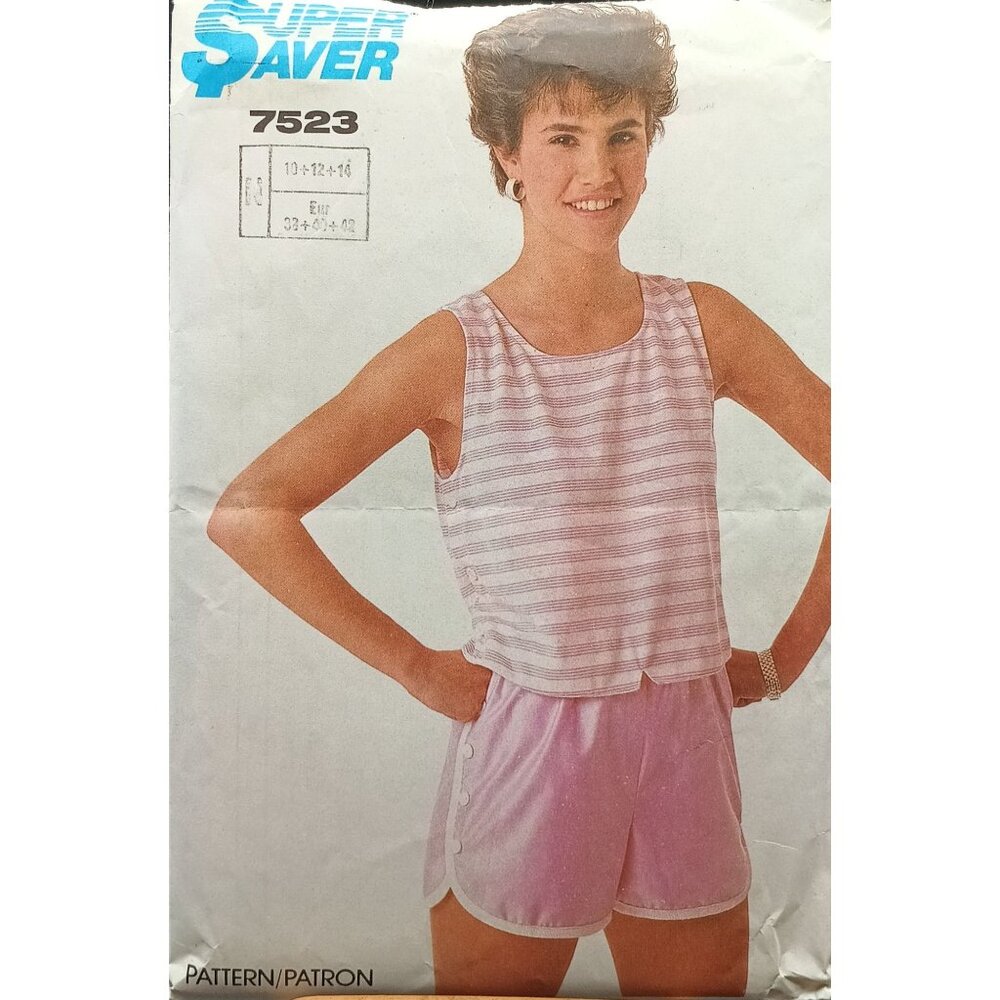 Vintage 1980s Simplicity 7523 Sewing Pattern Womens Sleeveless Top & Shorts Set